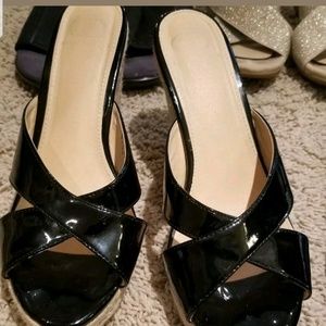 Price firm.Size 8 Kelsi Dagger wedge heels size 8